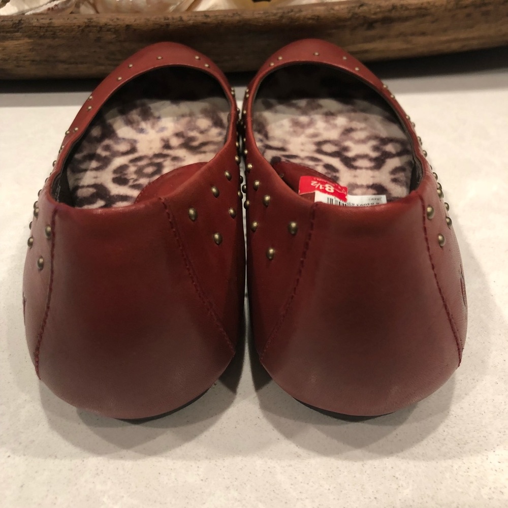 Born Red Leather Comfort Shoes Bronx Studs - Picture 5 of 8